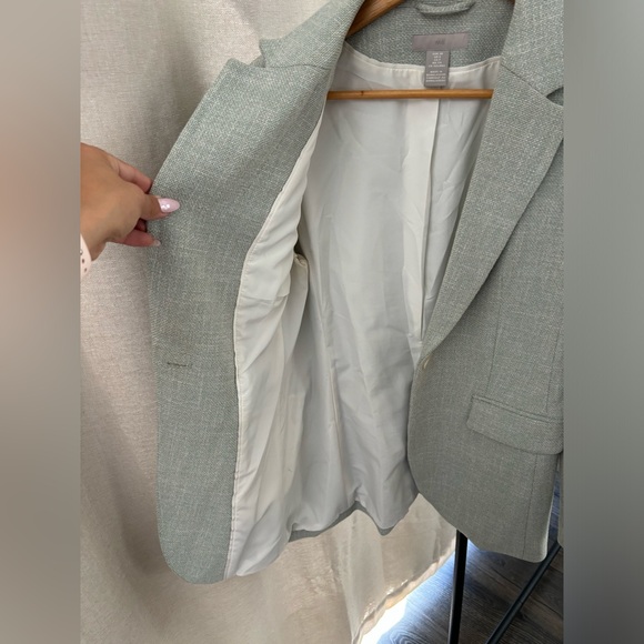 Green double-breasted blazer from H&M - Picture 3 of 7